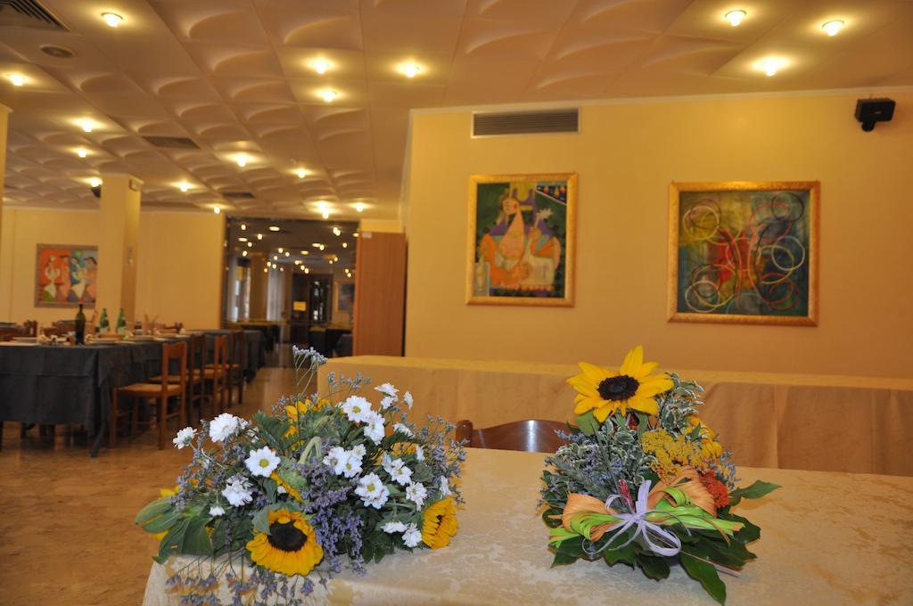 Hotel Terme Di San Vittore Genga  Dış mekan fotoğraf